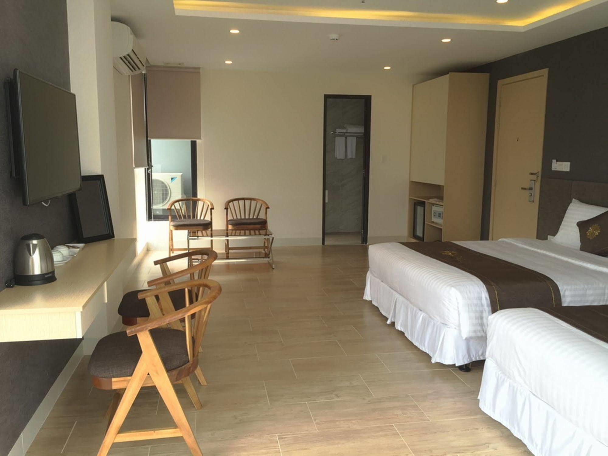 Daisy Hotel Nha Trang Eksteriør billede