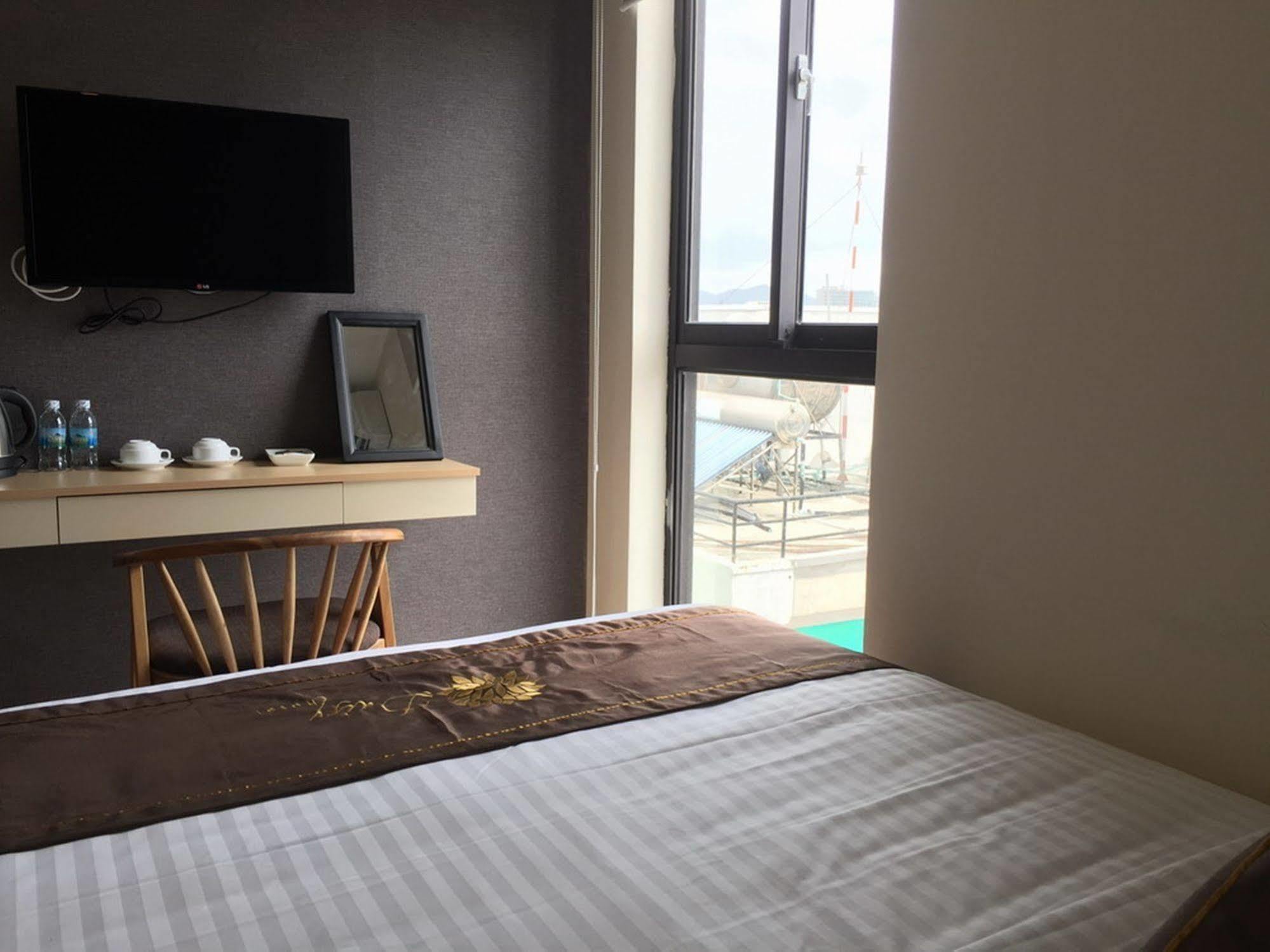 Daisy Hotel Nha Trang Eksteriør billede
