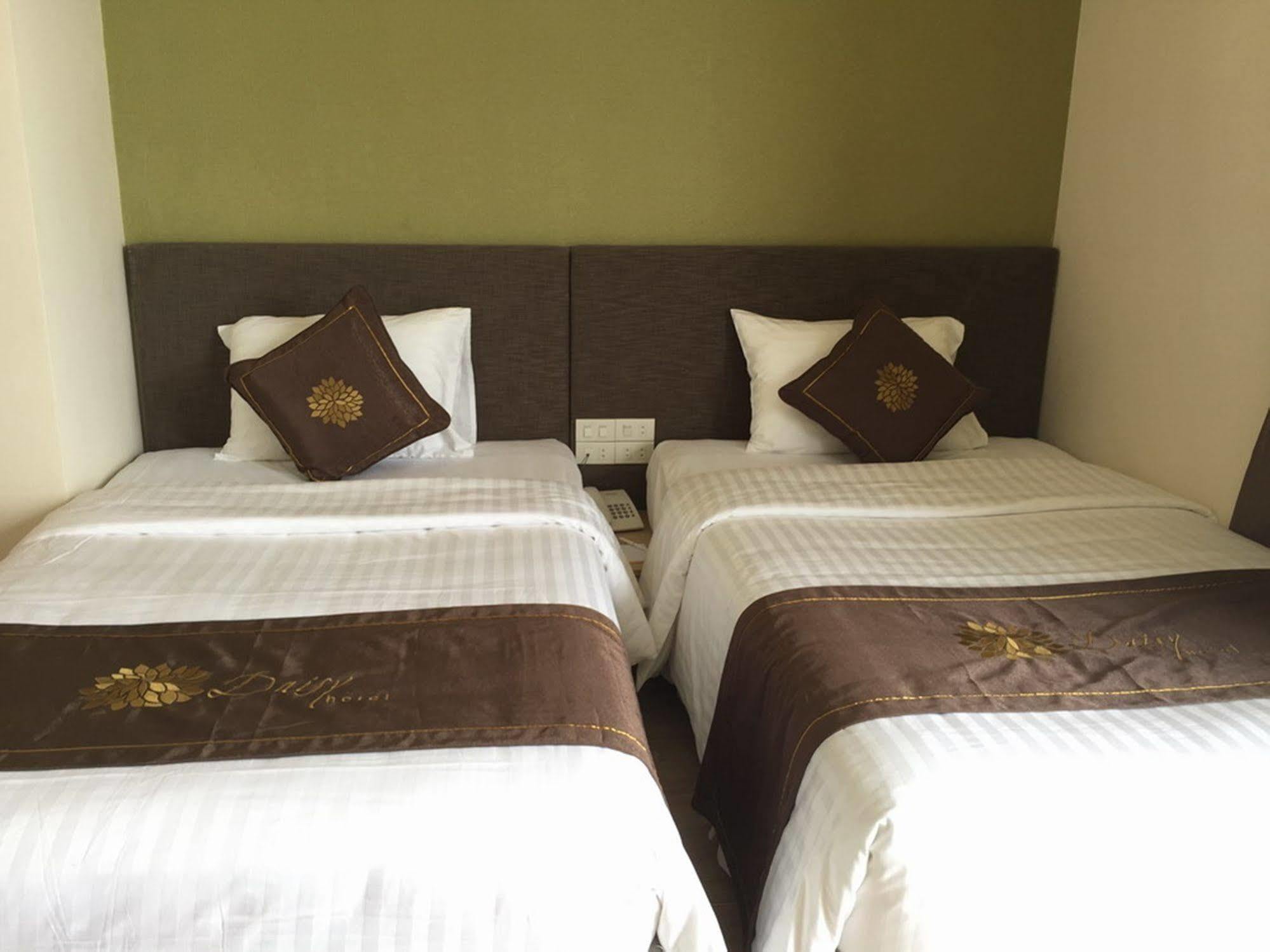 Daisy Hotel Nha Trang Eksteriør billede