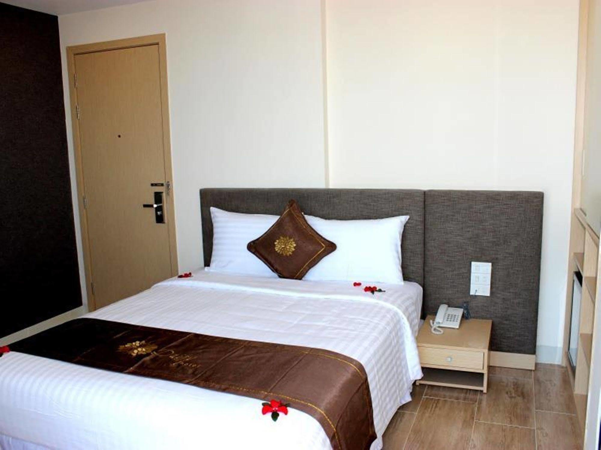 Daisy Hotel Nha Trang Eksteriør billede